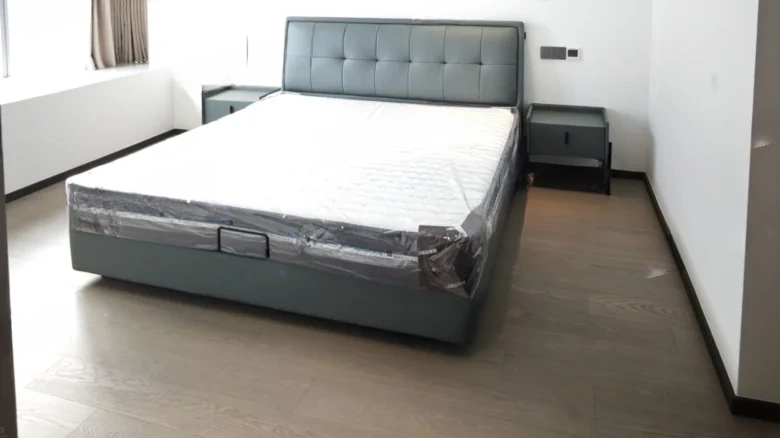 Times Riverside Upper Grade Riverview Garden - View 2