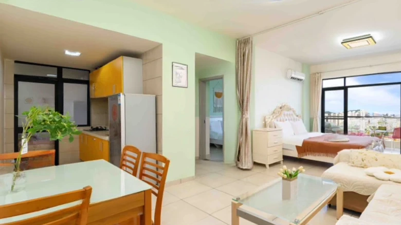 Sanya Golden Phoenix Seaview Apartment - View 5