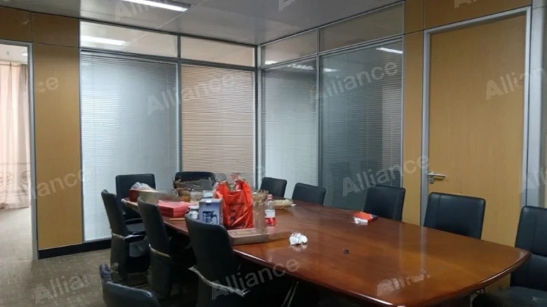 Yintong Plaza - View 3