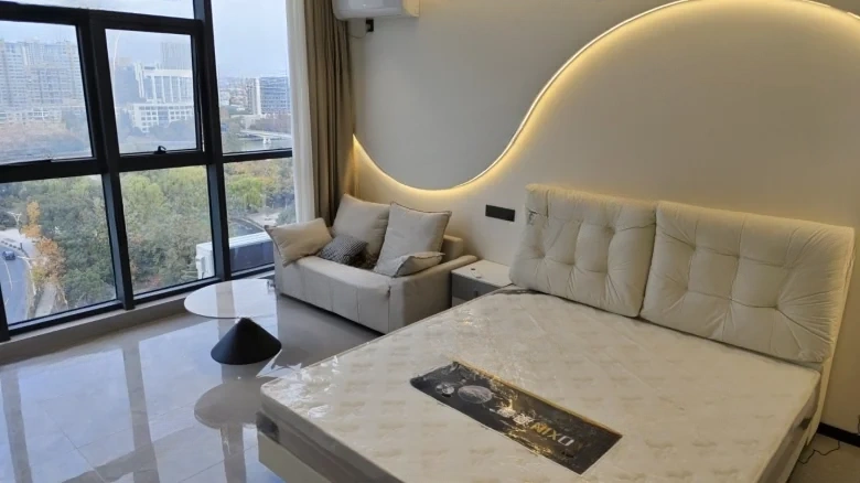 Jingkai Longding Wanda Apartments - View 1