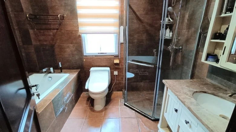 Longhu Xiangti Stroll - View 18