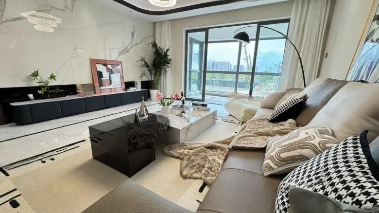 Radiant Verdant Grove - View 4