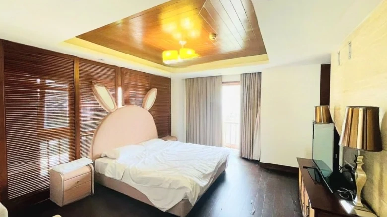 Halfway Mountain Peninsula Central Sea View Boulevard - View 2