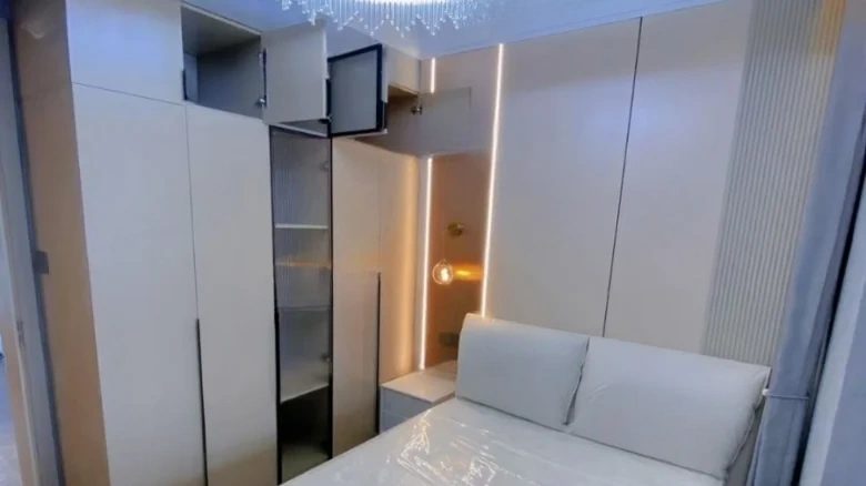 Crescent Mansion Huaronyuefu The translation provided is a direct phonetic translation as - View 2