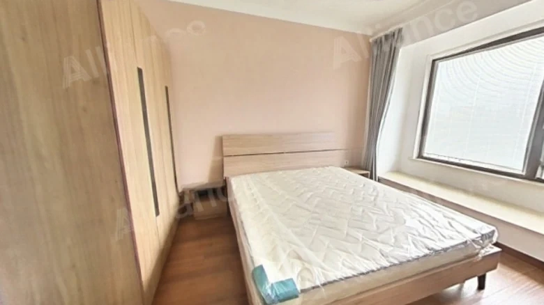 Kowloon Wharf Renaissance Court - View 2