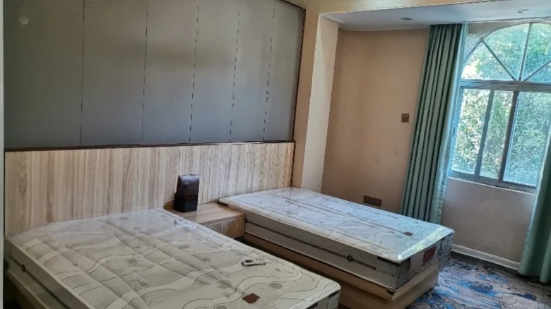 Royal Garden - View 5