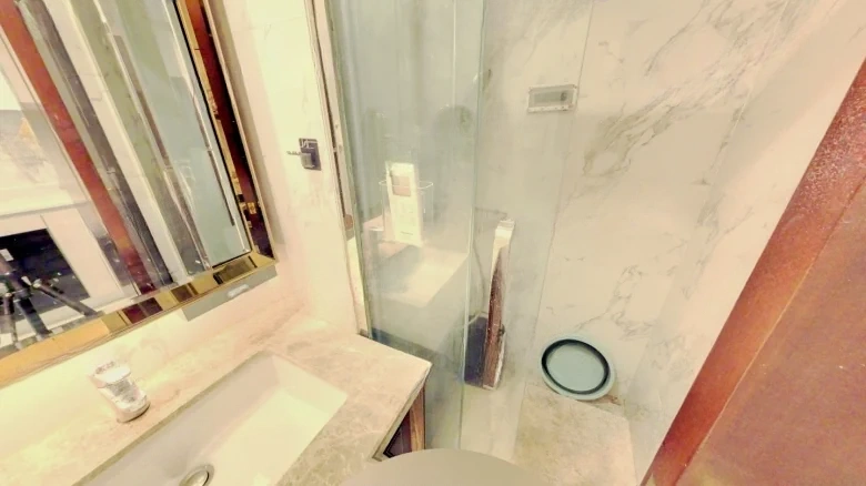 Xinhe Silver Lake Peak - View 3