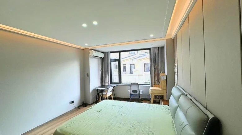 Lakeshore Twin Pearls Original Residence - View 7