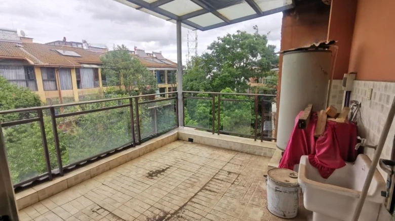 Dianchi Stream Valley - View 16