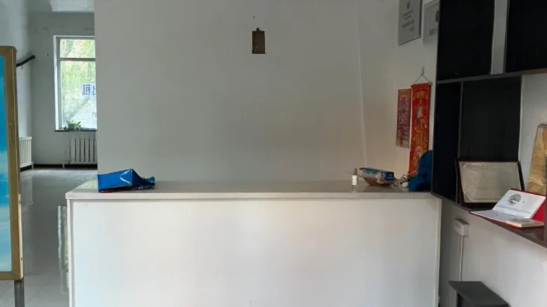 Changchun Pearl明珠 can be directly translated as part of the place name and a literal translation, but for a more cohesive English name or title that might represent a project, building, or landmark in Changchun city, it could simply be rendered as - View 1