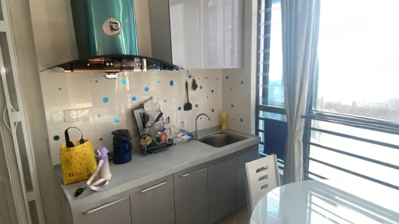 Pillar Sky Peninsula - View 3