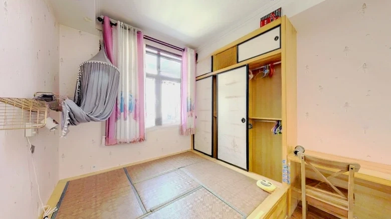 Zhonghai Shang Hu Shi Jia - View 4