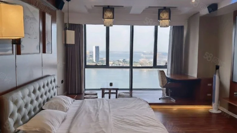 Omnipresent Gold Sand Bay Plaza - View 1