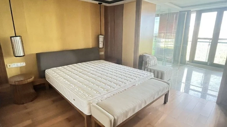 Half Mountain Peninsula - View 3