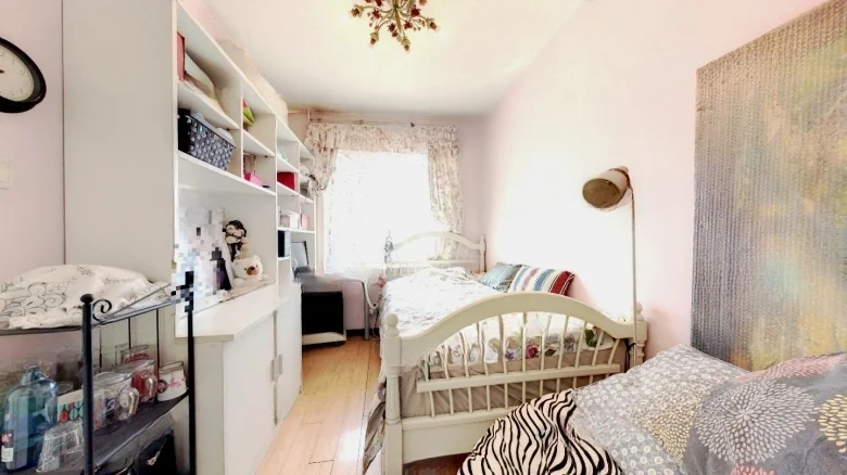 Beilishi Road 70 Compound - View 2