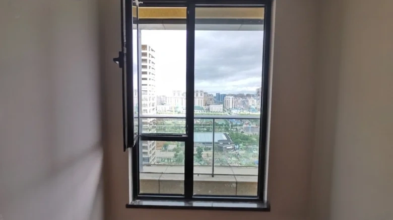 Green Town Deep Blue - View 3