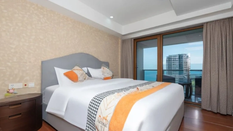 Banshan Bandao · Central Seaview Avenue - View 2