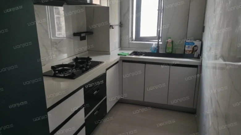 Horizontal Slough Embroidery Garden - View 6