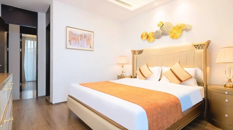 Guoguang Hai Tang - View 2