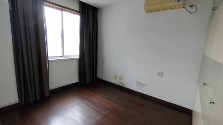 Communications Bank Plaza - View 2