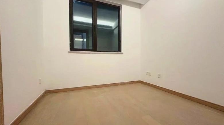 Riverside Grand Mansion - View 3