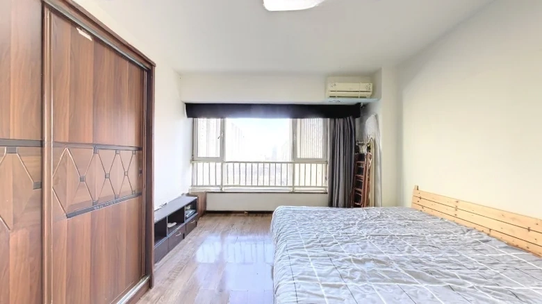 Long Wall International - View 3