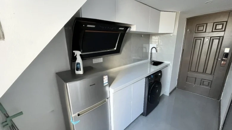 Poly Skyline - View 3