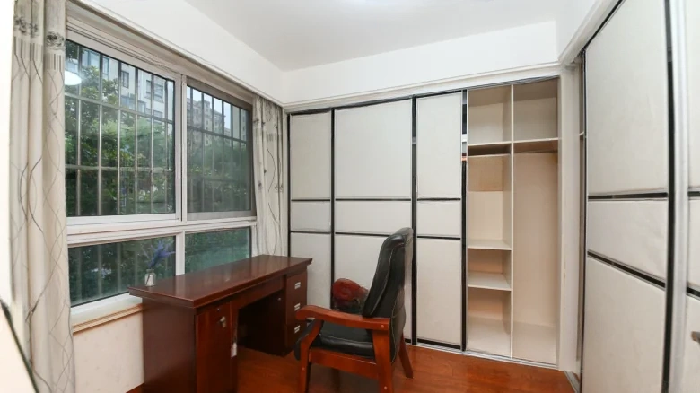 Bright Central Dragon Prosperity Home Apartment - View 13