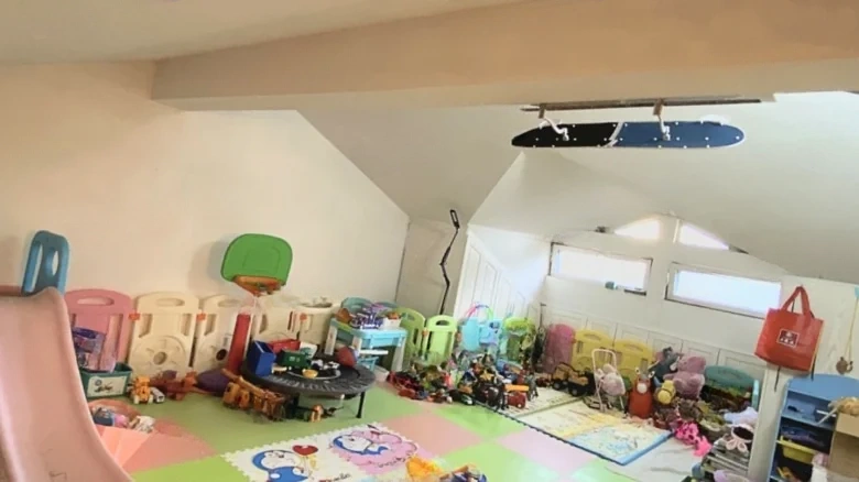 Outer Sea Butterfly Spring Villa - View 8