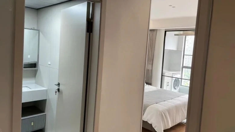 Oceanside Deer City Mansion - View 3