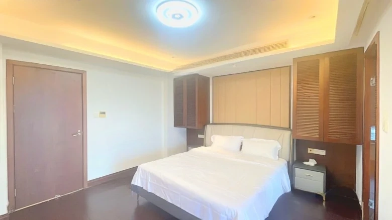 Half Mountain Peninsula Central Sea View Boulevard - View 4