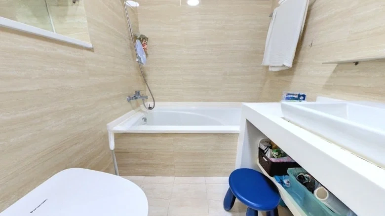 Lang Poetry International District - View 8