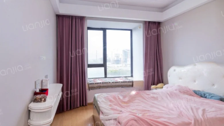 Vanke Jade Park Phase I - View 2