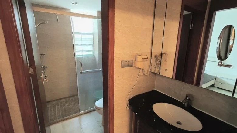 HeHong · Holiday Sunshine - View 8