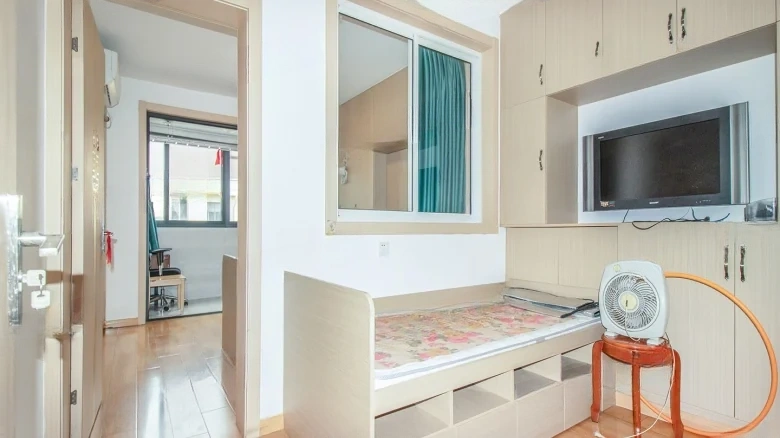 Temple Front Beach - View 4