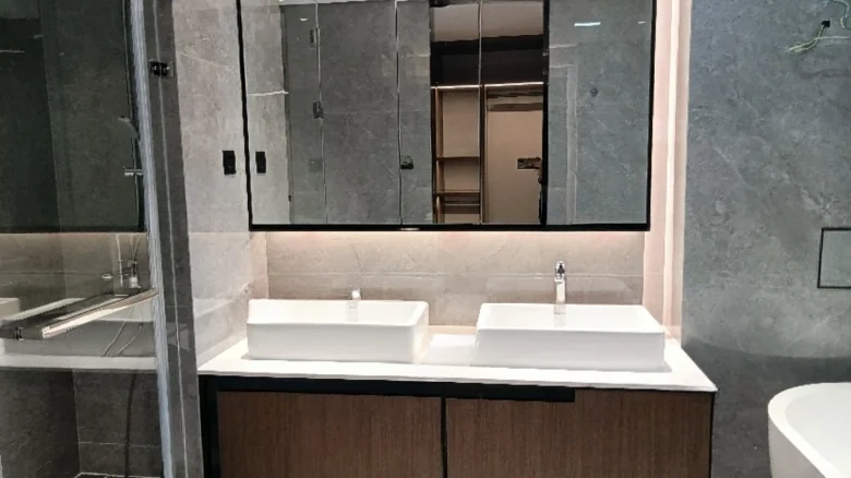 Mountain Bay 8 - View 10