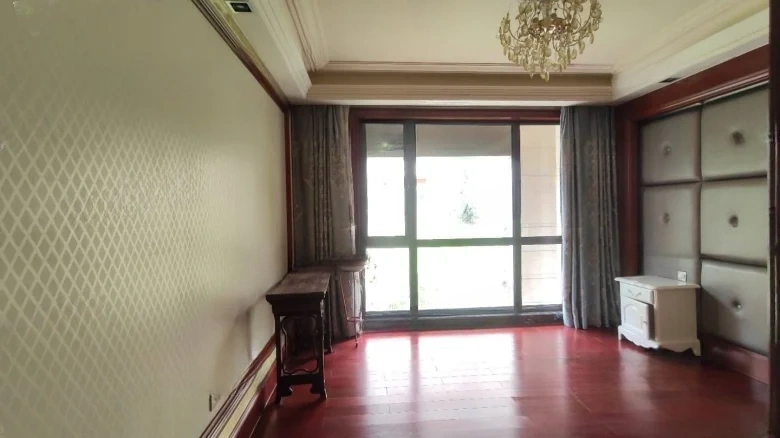 Red Fortune Garden - View 3