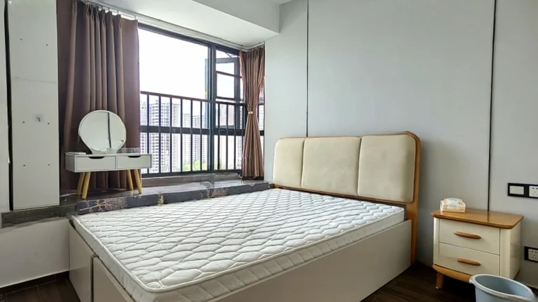 Sanya Yishan Lake - View 3