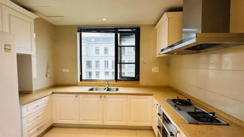 Jade Screen · Phoenix Water City - View 7