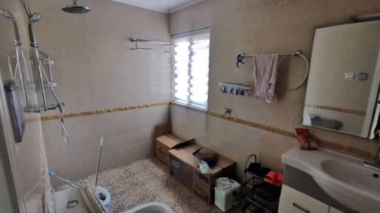 Dianchi Stream Valley - View 11