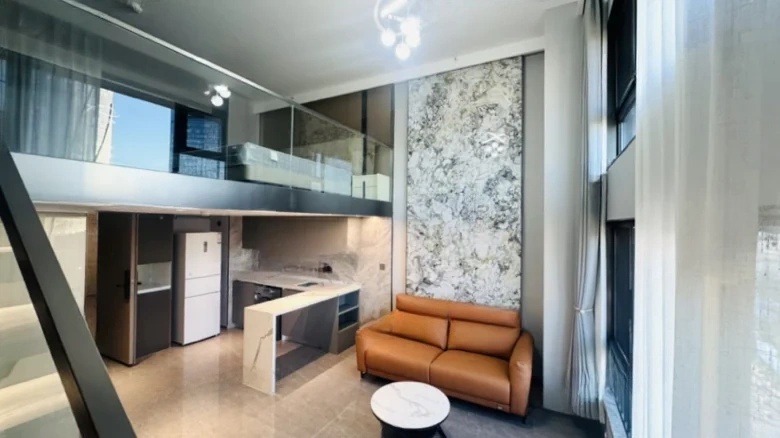 Brocade Ripples Heavenly Sequence - View 6