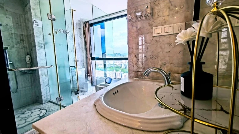 RingYear · Yellow Flower Pear Community - View 7