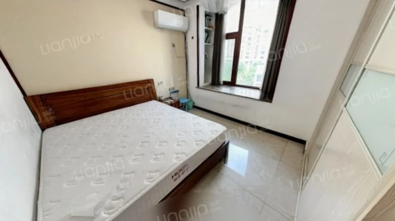 Shunao Huafu - View 2