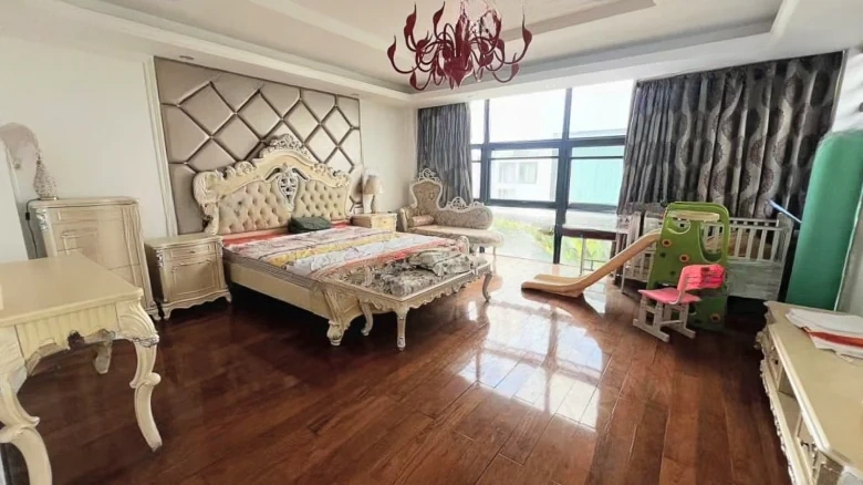 Ronaldo Beauty Three Zone A Zone - View 5