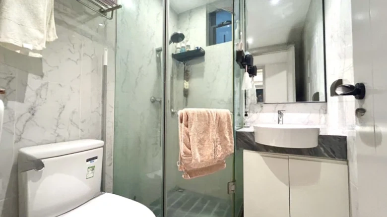 Mountain-Dependent Brocade Clouds - View 9