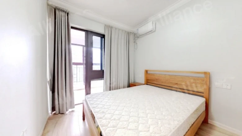 Kowloon Wharf Renaissance Court - View 5