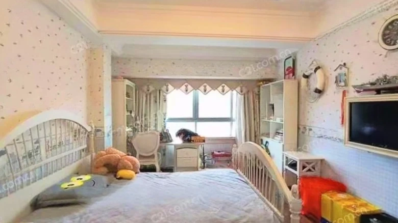 Jin Chun Tower - View 3