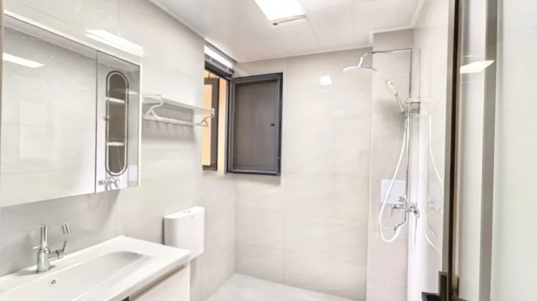 Jade Lake Premier - View 13