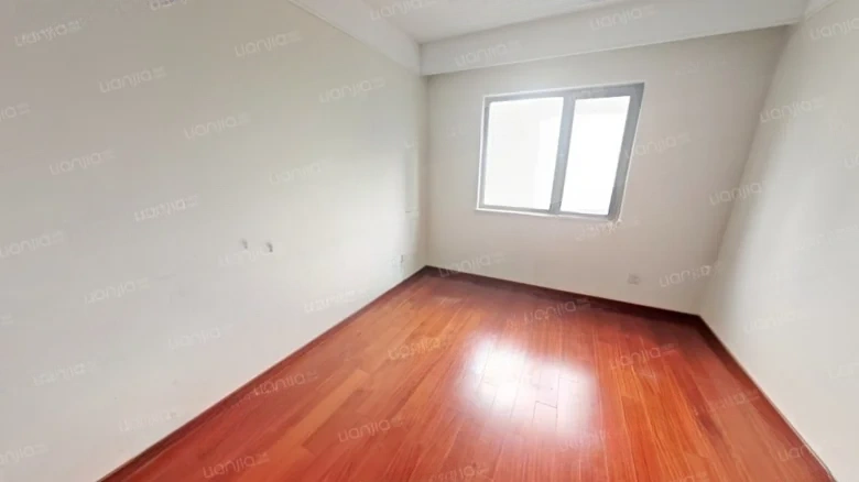 Huachuang Grand View Center - View 2