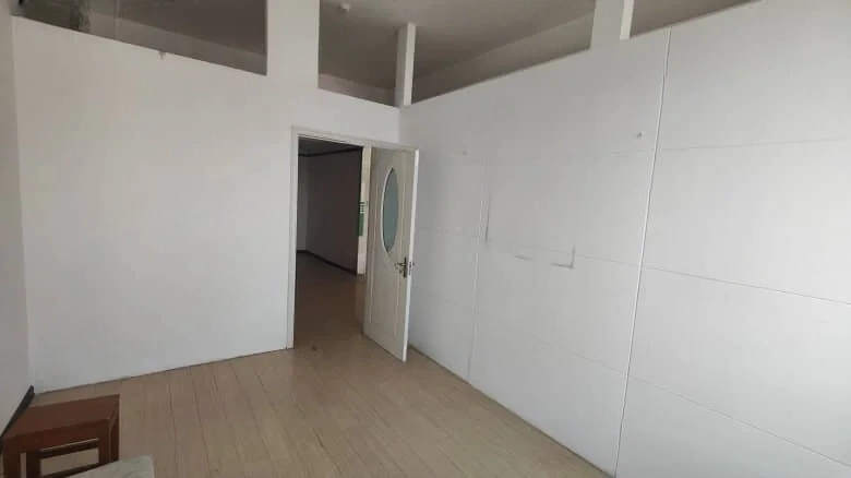 Morgan Kelly - View 2